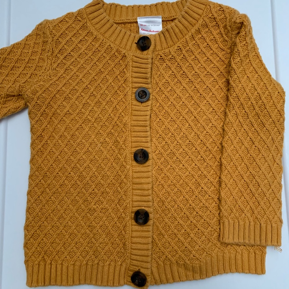Super cute yellow Hanna Andersson cardigan sweater! EUC! Size 18-24 mos.